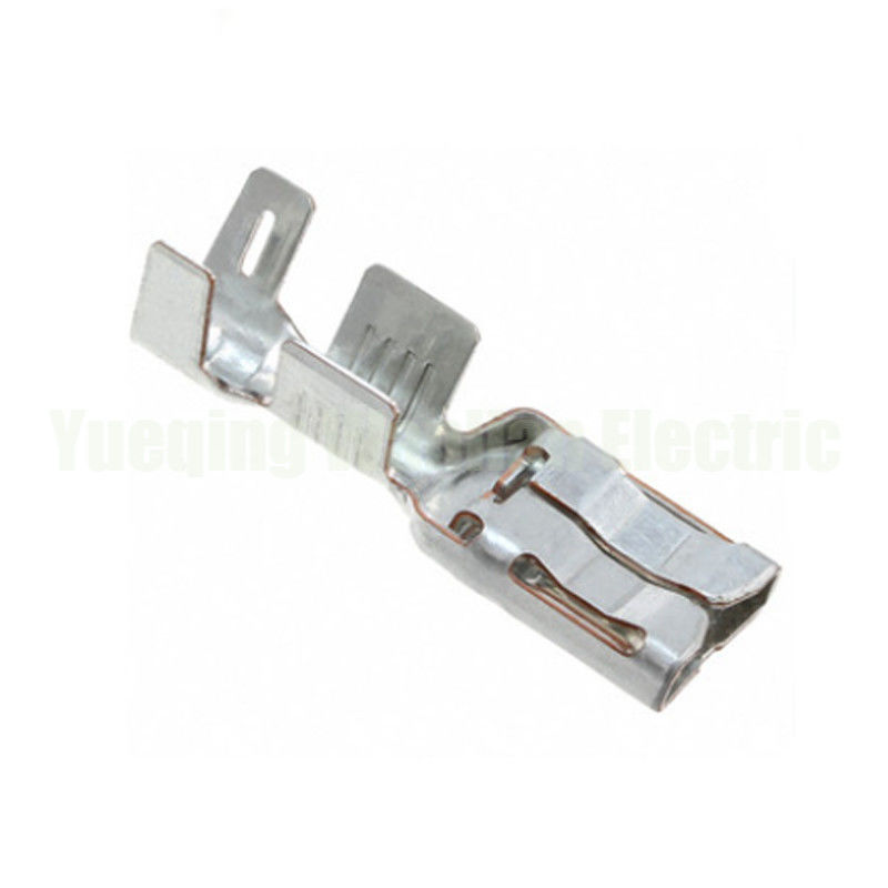 1544133-1 Conectores para automóviles