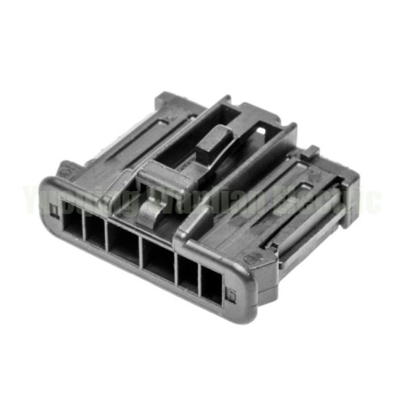 6 pin WLC6MX05F 98821-1061 Luz trasera del automóvil Luz de la lámpara del enchufe Conector de toma de corriente automática
