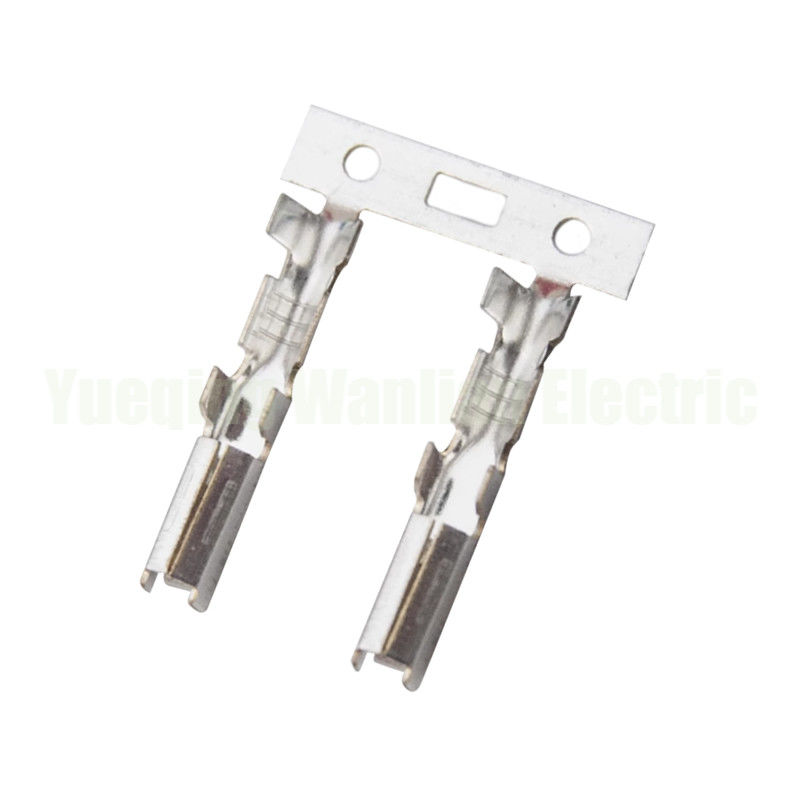 DJ624B-1.8B Conector de alambre femenino enchufes de terminales de automóviles enchufes de conexión de fusible caja de alambre arnés chaqueta blanda